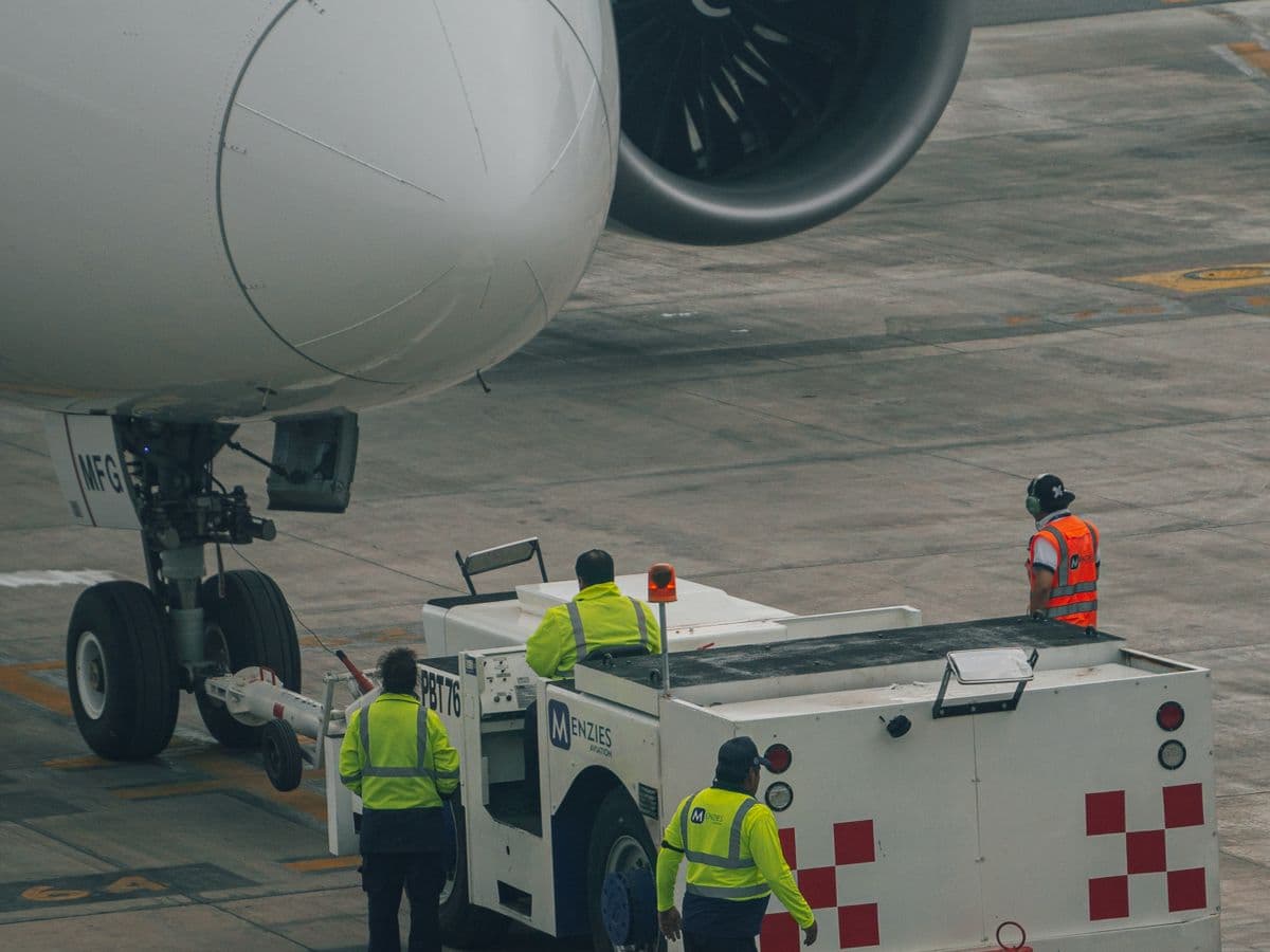 Ground Crew Coordination